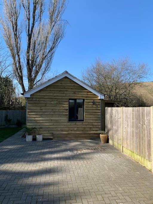 The Cabin Preston  Экстерьер фото
